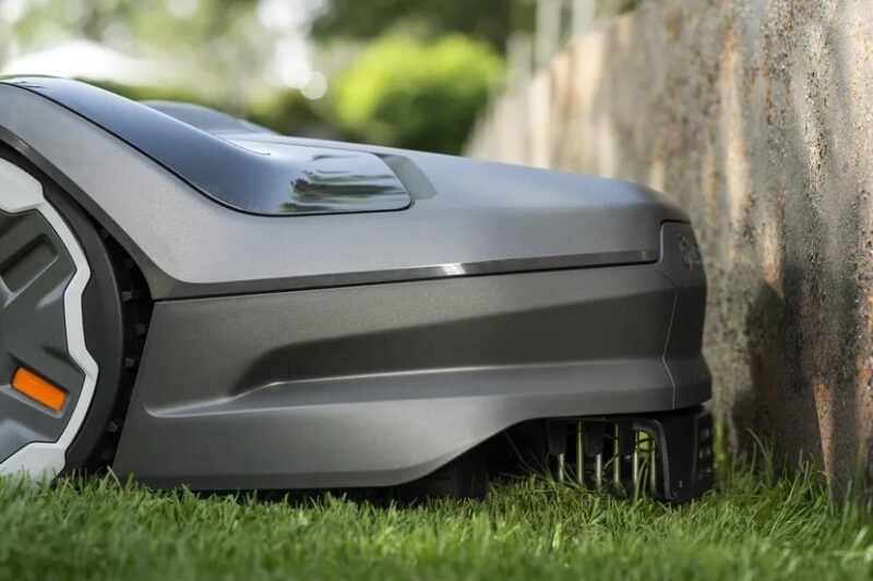 HUSQVARNA  AUTOMOWER 305E NERA con tecnología inalámbrica - Imagen 6